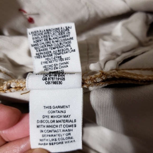 New we the free cream  embroider print distressed short 0 Junior 25" - Picture 5 of 6